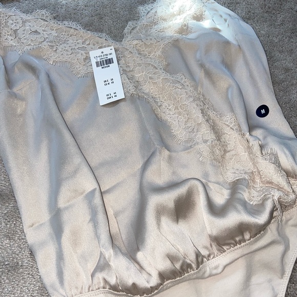 Abercrombie and Fitch Lace Bodysuit - Picture 4 of 5